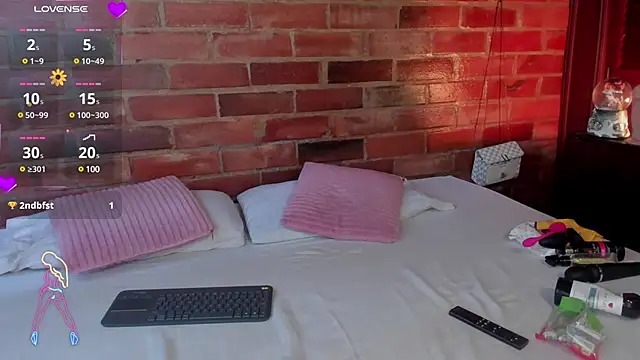 Snapshot of crystalvazquez chatting on February 28, 4:42 pm crystalvazquez online show from February 28, 4:42 pm
