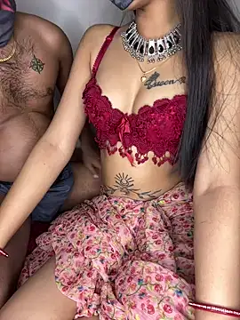 Snapshot of Suhu_love chatting on January 9, 6:04 pm Suhu love online show from January 9, 6:04 pm