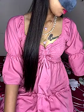 Snapshot of Suhu_love chatting on November 15, 11:31 pm Suhu love online show from November 15, 11:31 pm