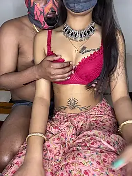 Snapshot of Suhu_love chatting on January 23, 5:52 pm Suhu love online show from January 23, 5:52 pm