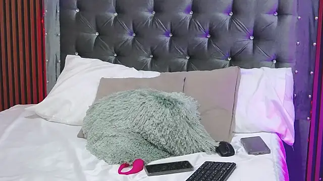 AshleyMontana online show from April 9, 12:12 am