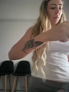 RaquelleDevon online show from February 11, 6:24 am