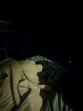 Snapshot of anturo1566 chatting on March 3, 6:42 am anturo1566 online show from March 3, 6:42 am