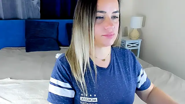 Snapshot of MilenaMiler_X chatting on April 25, 1:41 pm MilenaMiler X online show from April 25, 1:41 pm