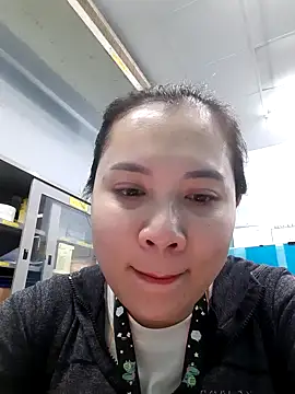 Snapshot of Benlla2802 chatting on December 7, 5:48 pm Benlla2802 online show from December 7, 5:48 pm