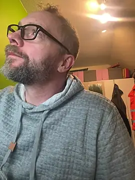 Snapshot of Rockburg chatting on February 19, 6:22 am Rockburg online show from February 19, 6:22 am