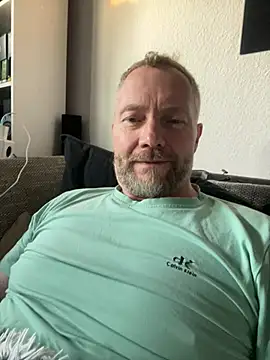 Snapshot of Rockburg chatting on March 21, 6:05 am Rockburg online show from March 21, 6:05 am