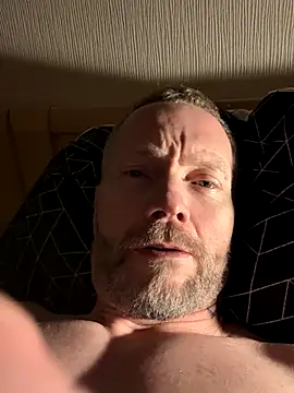 Snapshot of Rockburg chatting on November 27, 8:09 pm Rockburg online show from November 27, 8:09 pm