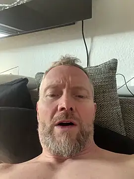 Snapshot of Rockburg chatting on March 20, 7:47 am Rockburg online show from March 20, 7:47 am