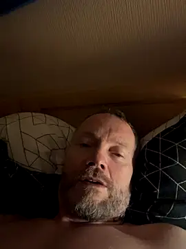 Snapshot of Rockburg chatting on December 4, 2:10 am Rockburg online show from December 4, 2:10 am