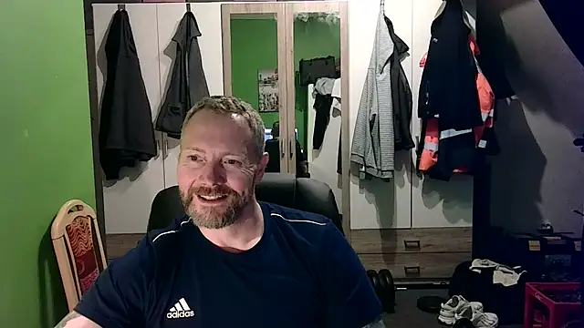 Snapshot of Rockburg chatting on January 17, 2:28 pm Rockburg online show from January 17, 2:28 pm