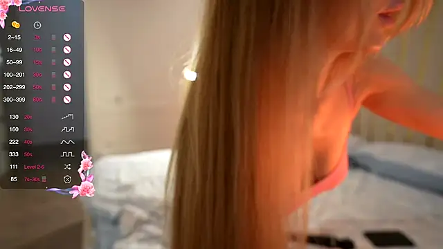 Snapshot of Goodgirlgonabad chatting on October 29, 4:28 pm Goodgirlgonabad online show from October 29, 4:28 pm