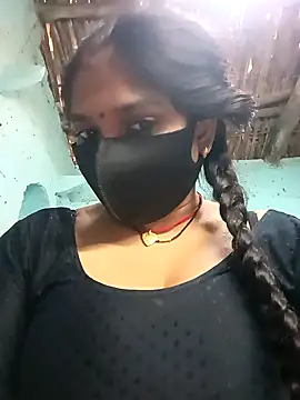 Snapshot of haymona chatting on February 23, 4:47 am haymona online show from February 23, 4:47 am