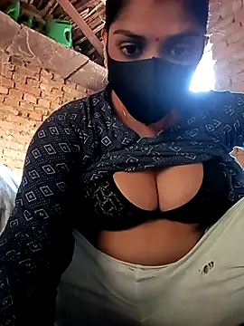 Snapshot of haymona chatting on December 4, 6:45 am haymona online show from December 4, 6:45 am