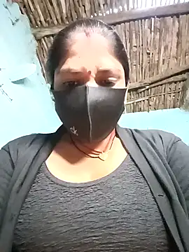 Snapshot of haymona chatting on February 16, 1:26 am haymona online show from February 16, 1:26 am