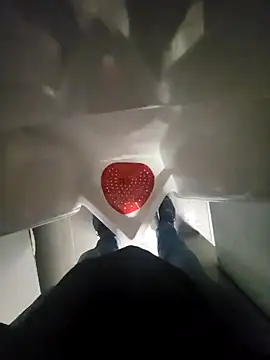 Snapshot of Policeman20742 chatting on September 27, 10:27 pm Policeman20742 online show from September 27, 10:27 pm