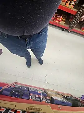 Snapshot of Policeman20742 chatting on October 26, 12:22 am Policeman20742 online show from October 26, 12:22 am