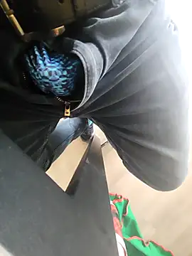 Snapshot of Policeman20742 chatting on December 21, 7:48 pm Policeman20742 online show from December 21, 7:48 pm