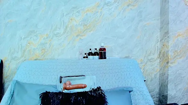 Mia candy 0 online show from March 9, 12:09 pm