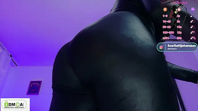 Miss scarllet  online show from April 9, 1:06 pm