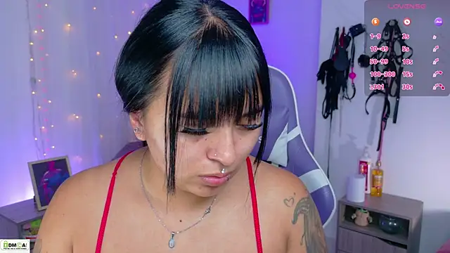 Miss scarllet  online show from July 6, 1:18 pm