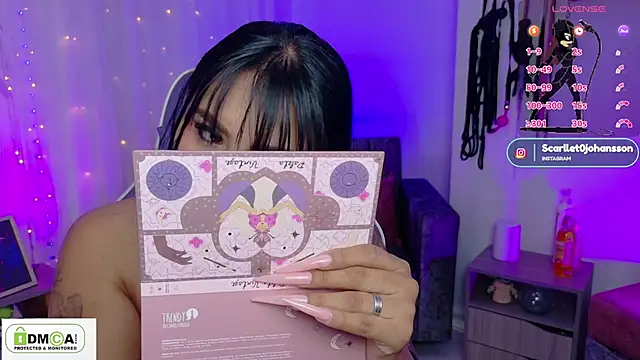 Miss scarllet  online show from April 14, 1:05 pm