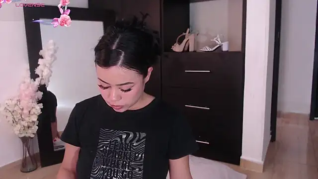 miaking12 online show from February 19, 8:10 pm