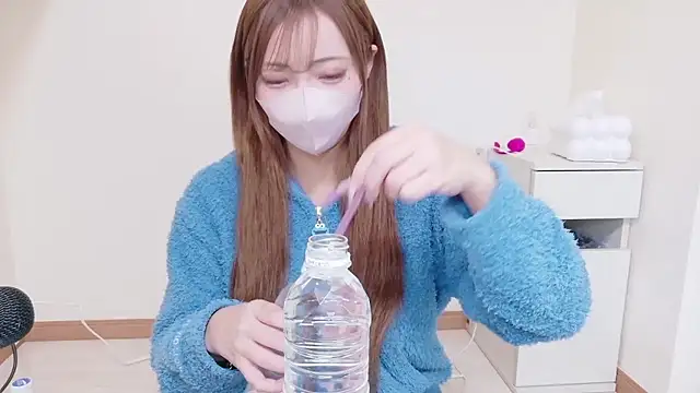  chanMOMO  online show from December 19, 12:29 pm