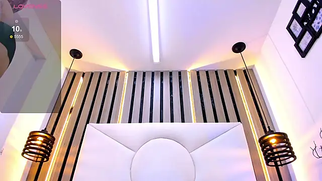 Cutie Shy  online show from January 9, 7:32 pm