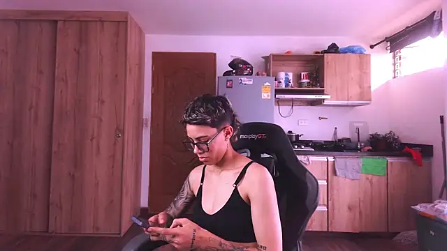 Cutie Shy  online show from March 12, 5:50 pm