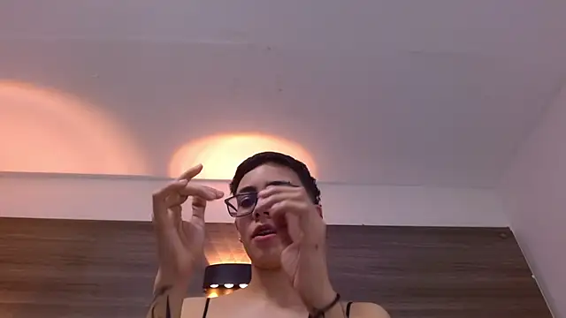 Cutie Shy  online show from March 10, 7:29 pm