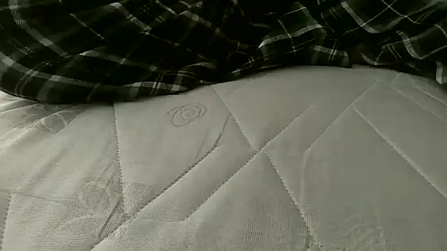 Snapshot of Cutie_Shy_ chatting on July 17, 3:31 pm Cutie Shy online show from July 17, 3:31 pm