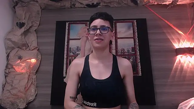 Cutie Shy  online show from November 1, 6:35 pm