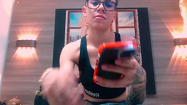 Cutie Shy  online show from November 26, 6:41 pm