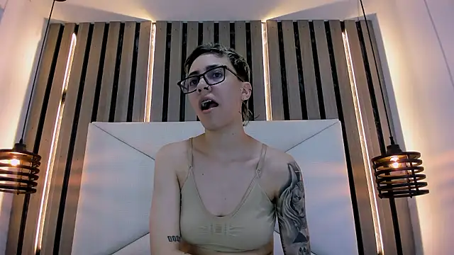 Cutie Shy  online show from February 10, 5:45 pm