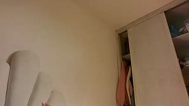 Snapshot of Cutie_Shy_ chatting on July 10, 1:33 pm Cutie Shy online show from July 10, 1:33 pm
