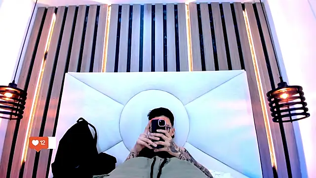 Cutie Shy  online show from November 24, 7:25 pm