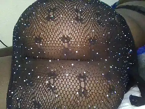 Snapshot of Hot_mummy20 chatting on June 16, 6:41 pm Hot mummy20 online show from June 16, 6:41 pm