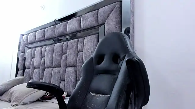 MalconStonne online show from October 31, 9:28 am