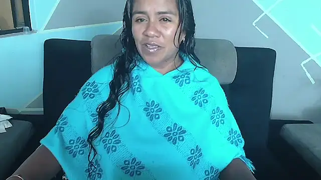 Snapshot of saggil23 chatting on May 9, 5:55 am saggil23 online show from May 9, 5:55 am