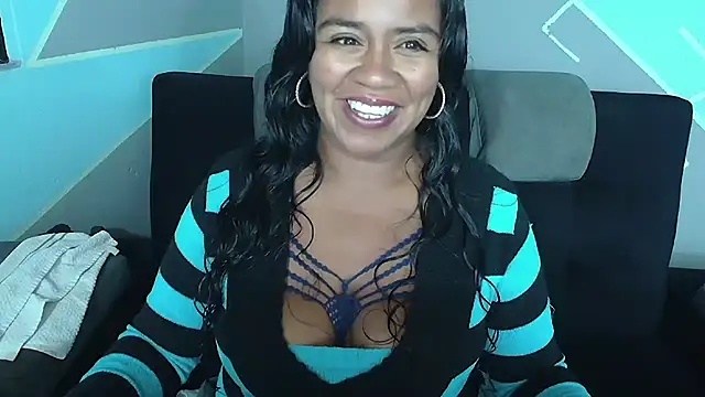 saggil23 online show from November 29, 8:25 am