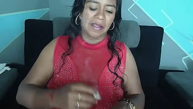 saggil23 online show from December 2, 8:27 am