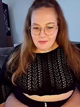 Snapshot of _Julie_x chatting on February 21, 7:23 am  Julie x online show from February 21, 7:23 am
