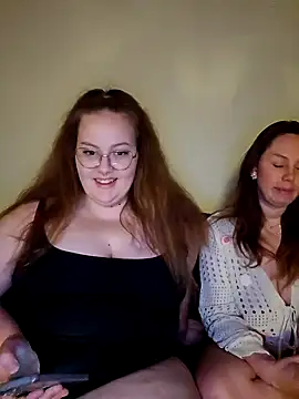 Snapshot of _Julie_x chatting on January 24, 5:53 pm  Julie x online show from January 24, 5:53 pm