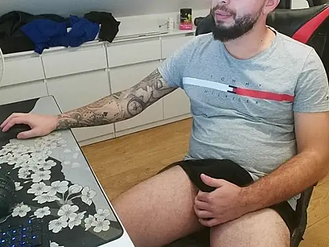 prezydentcam online show from January 7, 11:37 am