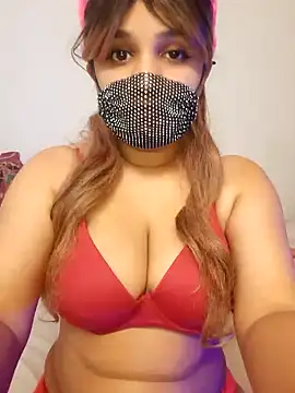 Snapshot of Wild_wifey chatting on December 4, 4:43 pm Wild wifey online show from December 4, 4:43 pm