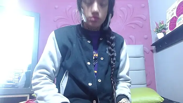 Snapshot of camilawilliams707rs chatting on February 17, 12:19 am camilawilliams707rs online show from February 17, 12:19 am