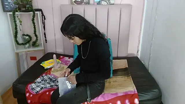 camilawilliams707rs online show from April 1, 4:03 am