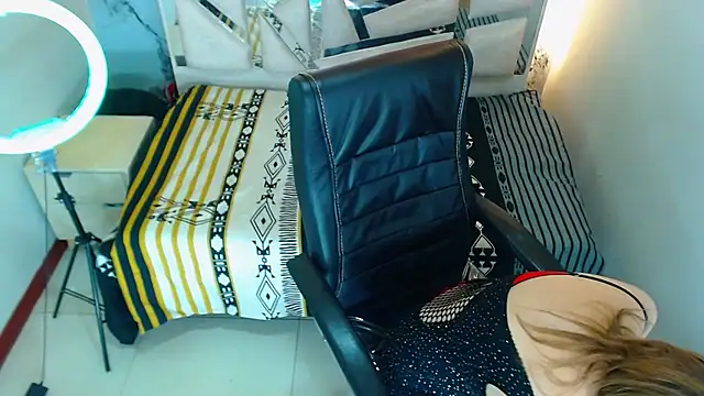 Salome Milf202 online show from November 6, 3:32 am