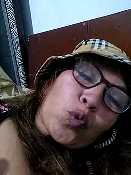 Kazsandraa online show from February 19, 4:12 am
